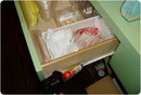 賣場冰箱蟑螂凝膠防治施工過程